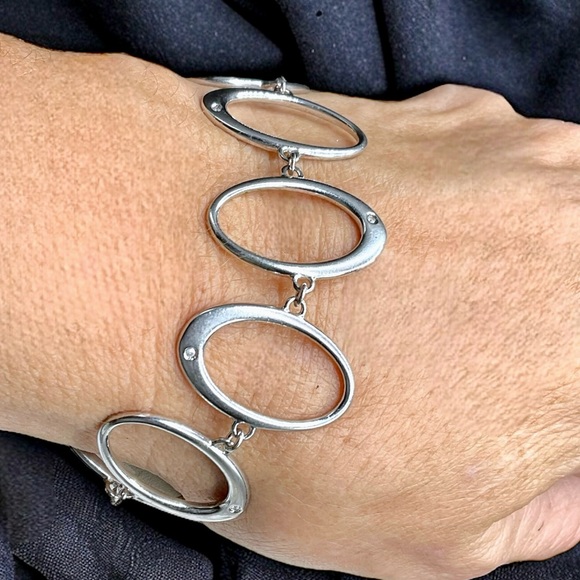 🌺Sterling & GENUINE DIAMOND Bracelet - Picture 3 of 12